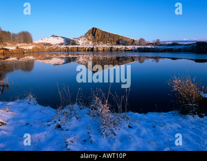 Cawfields Steinbruch sitzt auf dem Hadrianswall in Northumberland National Park Stockfoto