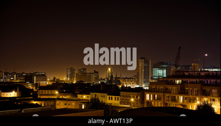 Stadtbild in der Nacht geschossen von Birmingham im Jahr 2007 Stockfoto