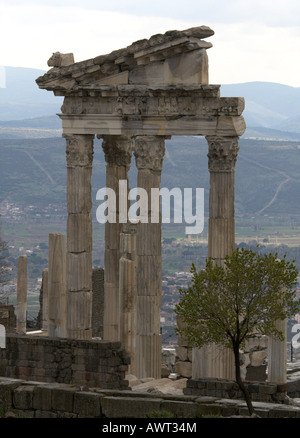 Tempel des Trajan Akropolis von Pergamon Bergama Izmir Türkei Stockfoto