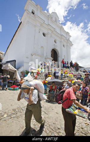 GUATEMALA CHICHICASTENANGO der größten einheimischen Markt in Guatemala Stockfoto