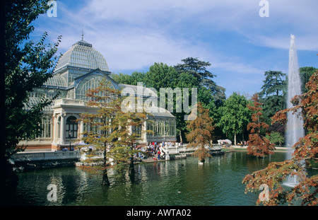 Spanien Madrid El Retiro-Park im Herbst Parque del Buen Retiro Gärten und der Palacio de cristal Stockfoto