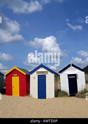 Farbenfrohe Strandhütten in Southwold, Suffolk, England, UK Stockfoto