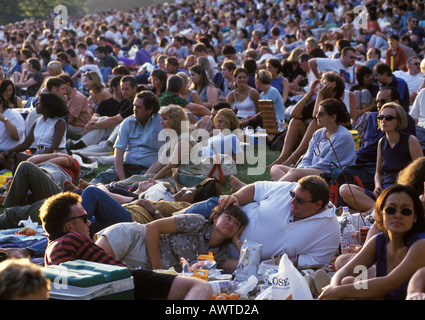 Kenwood House traditionelle Sommer klassische Open-Air-Konzerte Highgate North London England 2000s HOMER SYKES Stockfoto