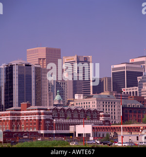 Hochhaus Bürotürme und Waterfront Station Downtown in der Innenstadt von Vancouver in British Columbia Kanada Stockfoto