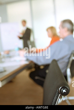 Business-Leute sitzen treffen, verschwommen Stockfoto