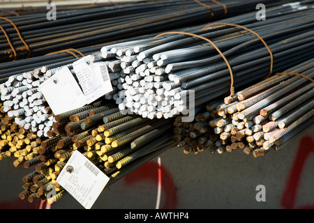 Bündel von Stahl Bewehrungsstäbe Betonbau Stockfoto