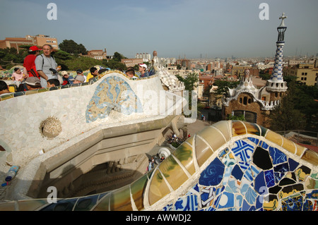 Ausblick auf Barcelona vom Balkon in den Parc Güell Stockfoto