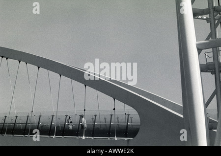 Die Lowry-Brücke, Salford Quays, über den Manchester Ship Canal, Manchester, UK Stockfoto