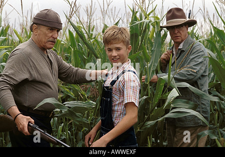 SECOND HAND LIONS 2003 Neubaustrecke Film mit von links Robert Duvall, Michael Caine und Haley Joel Osment Stockfoto