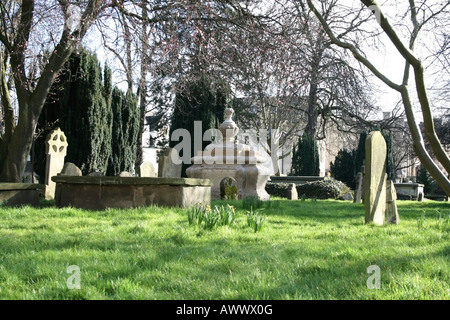 St Giles Kirche Friedhof Oxford zeigt William Townesend Denkmal vor der Restaurierung Stockfoto