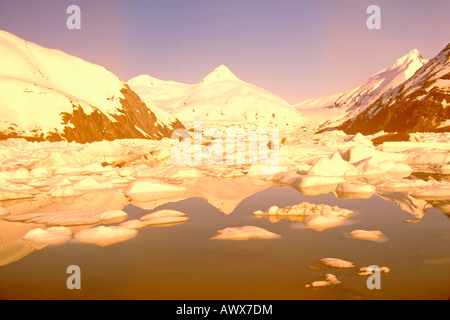 Globale Erwärmung Ansicht von Portage Glacier und Portage Lake verändert Digital, wie gesehen von Seward Highway, Alaska Stockfoto