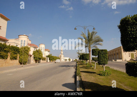 Beverly Hills Compound gehört zu den Wohngebieten für Leute mit Geld, befindet sich im 6. Oktober City, Kairo Stockfoto