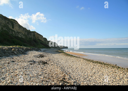 Blick nach Westen in Richtung Point de la Percee entlang der Omaha Beach Sektor in der Nähe Vierville-sur-Mer, Normandie, Frankreich. Stockfoto