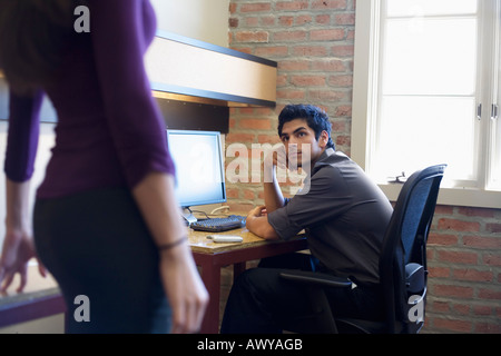 Geschäftsleute im Büro Stockfoto