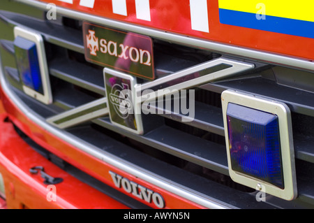 Ein abstraktes Bild von der Frontgrill ein Feuerwehrauto Stockfoto