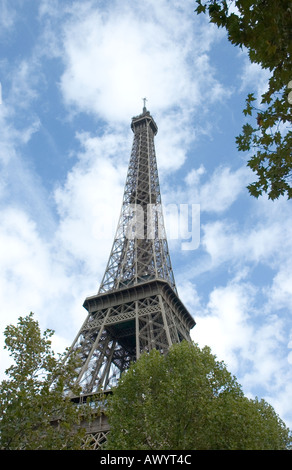 der Eiffelturm in paris Stockfoto