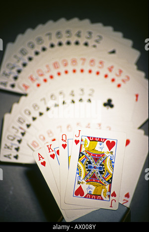 Bildkarten, die alle Herzen vor unscharf Karten deck Stockfoto