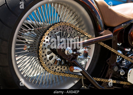 Hinterrad, Kette und Ritzel auf Harley Davidson Motorrad Stockfoto