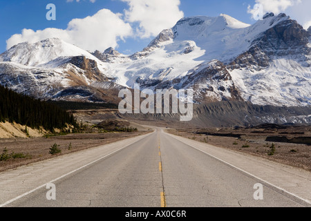 Der Icefields Parkway, Columbia Icefield zwischen Banff & Jasper, Banff-Jasper National Parks, Kanada Stockfoto