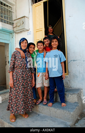 Türkische Familie in Urfa, Türkei, Asien Stockfoto