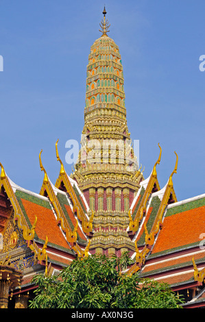 Prasat Phra Thep Bidon (königliches Pantheon) im Wat Phra Kaeo Grand Palace (Tempel des Smaragd-Buddha), Bangkok, Thailand, Südmarokko Stockfoto