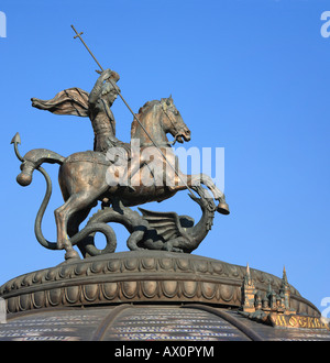 Statue des Heiligen Georg, Schutzpatron der Manege Quadrat, Moskau, Moskau, Russland Stockfoto