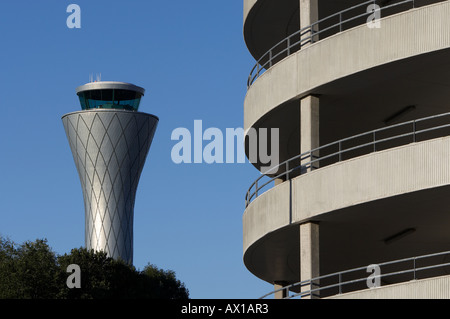 AIR TRAFFIC CONTROL TOWER, EDINBURGH, UK Stockfoto