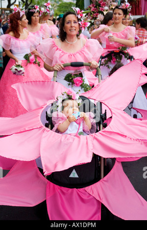 Blume-Prozession, April Blumenfest, Funchal, Madeira, Portugal, Europa Stockfoto