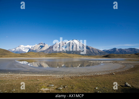 Landschaft im Torres del Paine-Massivs, Nationalpark Torres del Paine, Patagonien, Chile, Südamerika Stockfoto