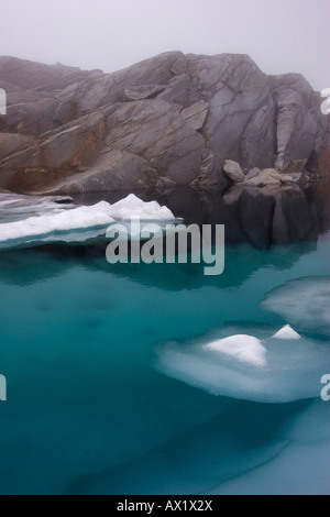 Eisige Wasser in den Hohen Tauern, Medelzkopf Nationalpark, Tirol, Österreich, Europa Stockfoto