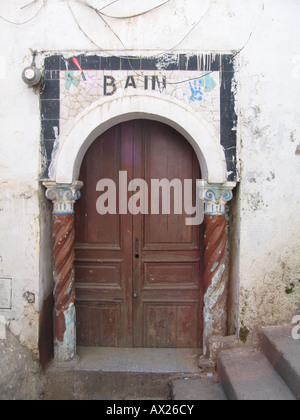 Straßenansicht der Eingang des öffentlichen Bades im Casbah (UNESCO-Weltkulturerbe), zentrieren Sie alte historische Stadt, Algier, Algerien Stockfoto