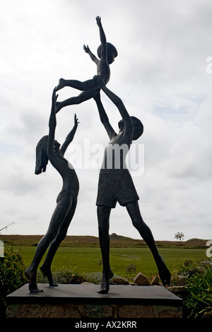 David Wynne Tresco Kinder Skulptur Stockfoto