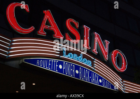 Reisen, Bulgarien, Sofia, London Casino, Leuchtreklame, Stockfoto