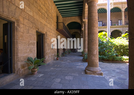 Palacio de Los Capitanes Generales, Plaza de Armas, Habana Vieja, Havanna, La Habana, Cuba, große Antillen, Caribbean Stockfoto