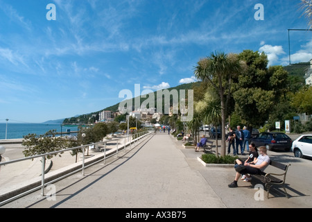 Direkt am Meer in Opatija, Istrien, Kroatien Stockfoto