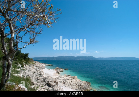 Strand im Hotelviertel, Rabac, Istrien, Kroatien Stockfoto