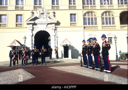 Die Wachablösung Palast Palais von Monaco Monte-Carlo Principaute de Monaco Cote d ' Azur französische Riviera Paca Frankreich Europa Stockfoto