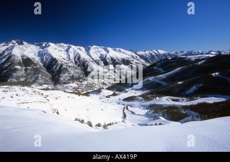 Auron Bahnhof Winter Mercantour Bergtal Alpes-MAritimes 06 französische Alpen Paca Frankreich Europa Stockfoto