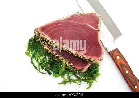 Thunfisch-Steaks, erhöhten Blick Stockfoto