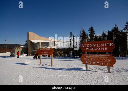 Eingang Hauptgebäude, Le Massif Skigebiet, Region von Charlevoix, Kanada Stockfoto