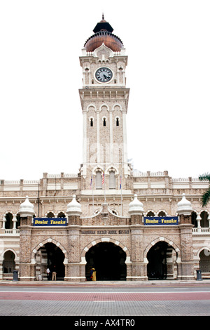 Das Sultan Abdul Samad Gebäude am Merdeka Square in Kuala Lumpur, Malaysia. Es beherbergt heute das oberste Gericht von Malaysia. Stockfoto