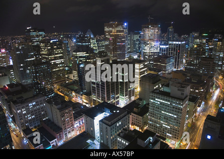Nachtansicht der Innenstadt von Vancouver aus auf der Harbour Center Gebäude Vancouver British Columbia Kanada Stockfoto