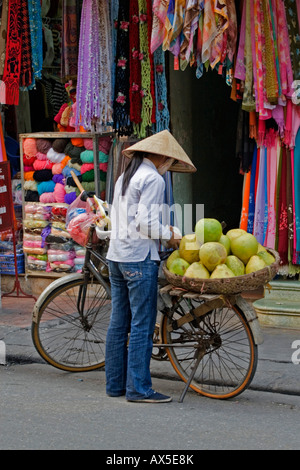 Straßenhändler, Hanoi, Vietnam Stockfoto