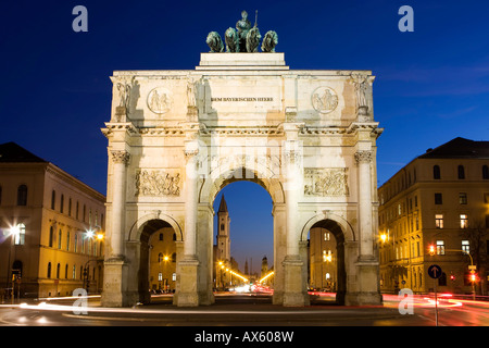 Siegestor (Siegestor), München, Bayern, Deutschland, Europa Stockfoto