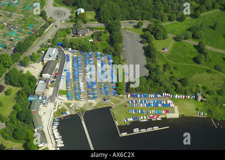 Luftbild von der Wembley-Segelclub am Waliser Harfe Stausee im Norden Londons Stockfoto