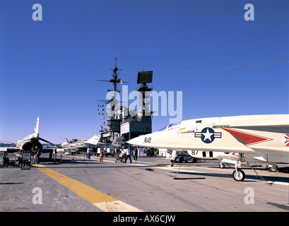 Flugdeck der Flugzeugträger USS Midway am Navy Pier, San Diego, Kalifornien, USA Stockfoto