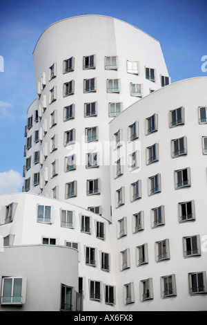 Frank O. Gehry-Bauten im Zollhof in Düsseldorf. Nordrhein-Westfalen, Deutschland, Europa Stockfoto