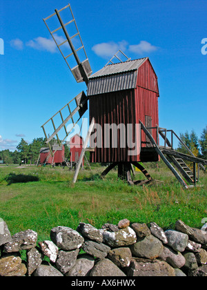 Traditionellen Windmühlen auf Landschaft, Oeland, Schweden Stockfoto