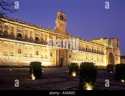 Leon Spanien, Hotel Parador de León Fassade. Historische Architektur, einzigartiges Hotel. Stockfoto