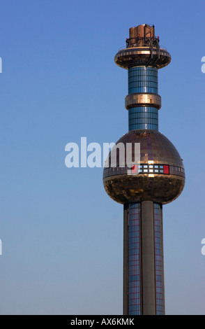 Niedrigen Winkel Ansicht Turm, Hundertwasserhaus, Wien, Österreich Stockfoto